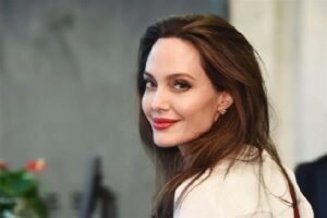 Angelina Jolie Young